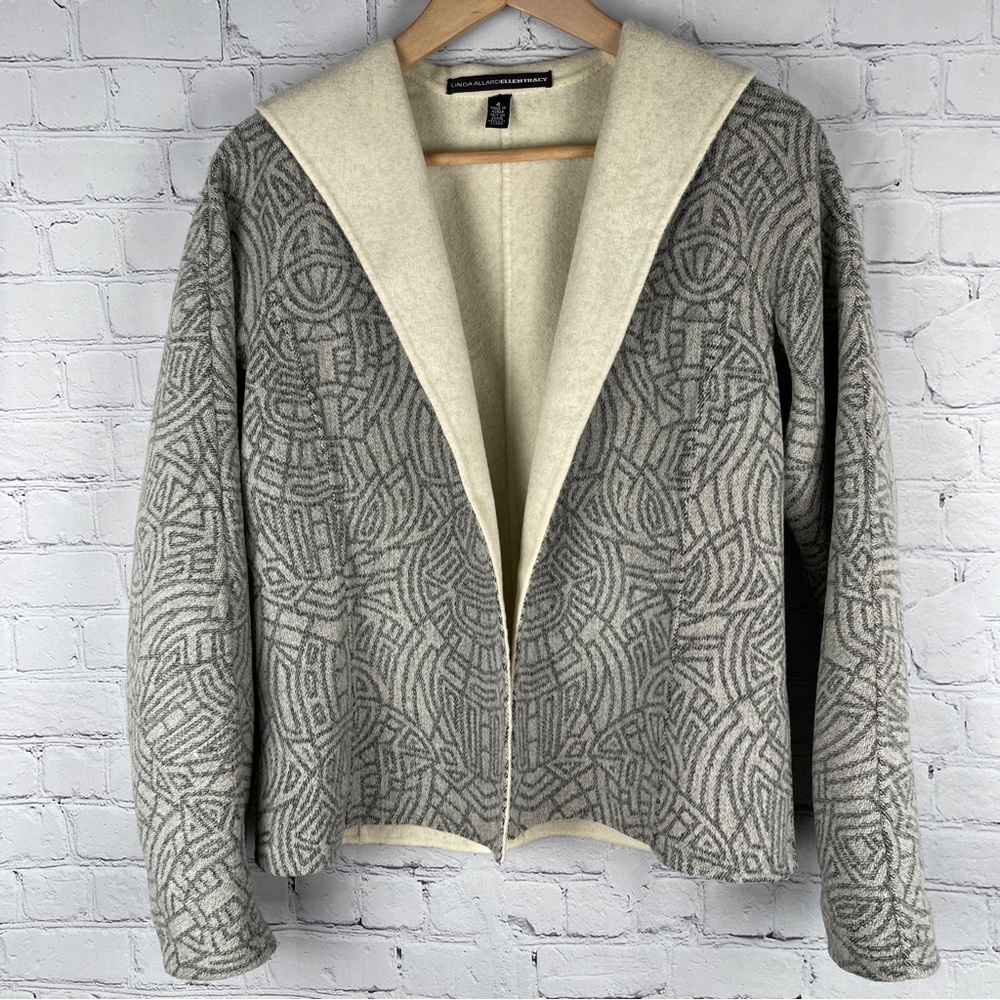 LINDA ALLARD ELLEN TRACY 100% wool tab collar open front jacket, size 4